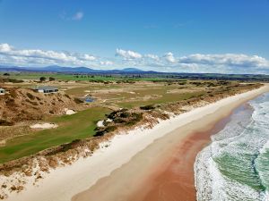 Barnbougle (Lost Farm) 15th Coast